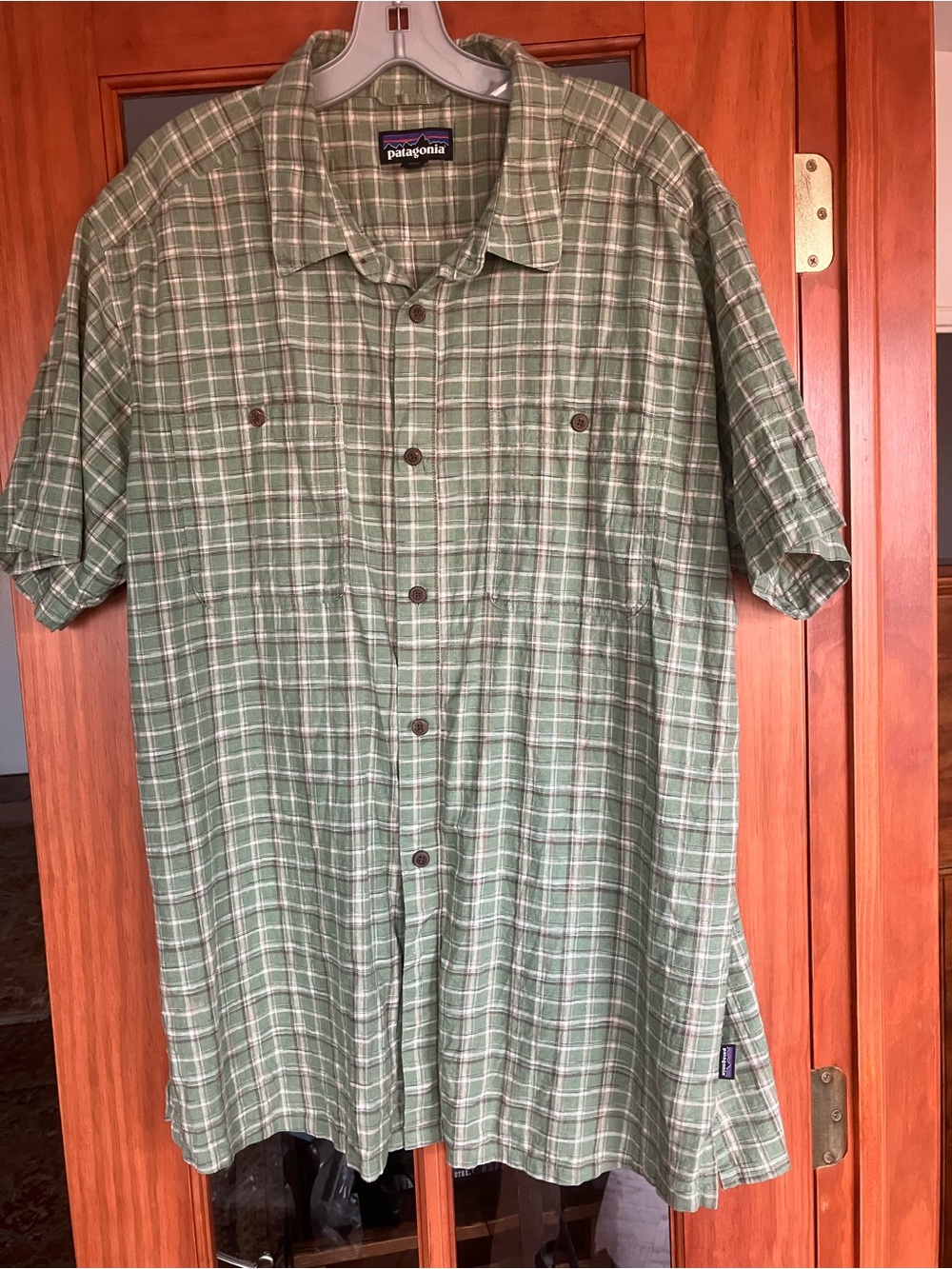 Patagonia Men's Sage Green Plaid Short-Sleeve Button-Down Organic Hemp Shirt